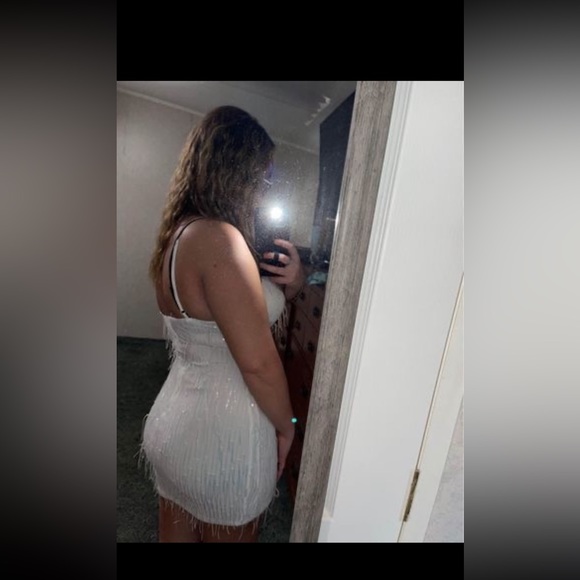 Dress - Picture 3 of 6